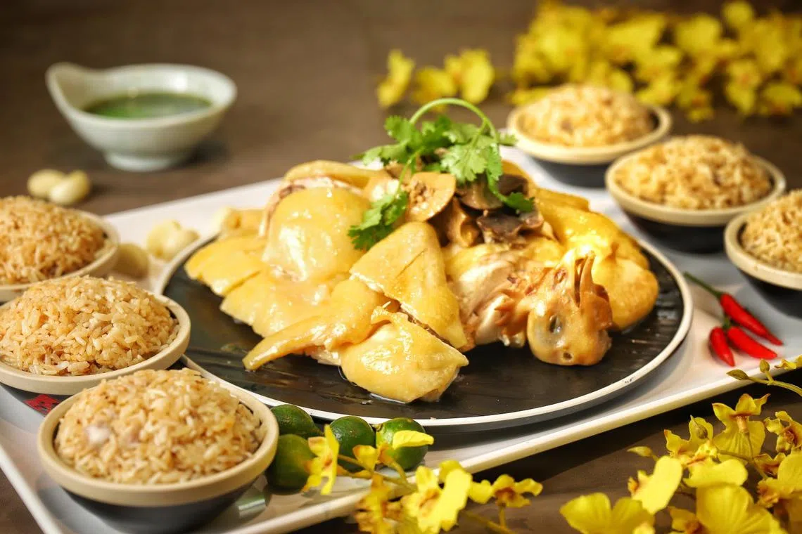 Wenchang chicken is prized for its tender meat and non-greasy fat. 