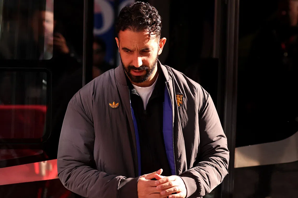Soccer Football - Premier League - Brentford v Manchester United - GTech Community Stadium, London, Britain - September 27, 2025 Manchester United manager Ruben Amorim arrives before the match REUTERS/David Klein