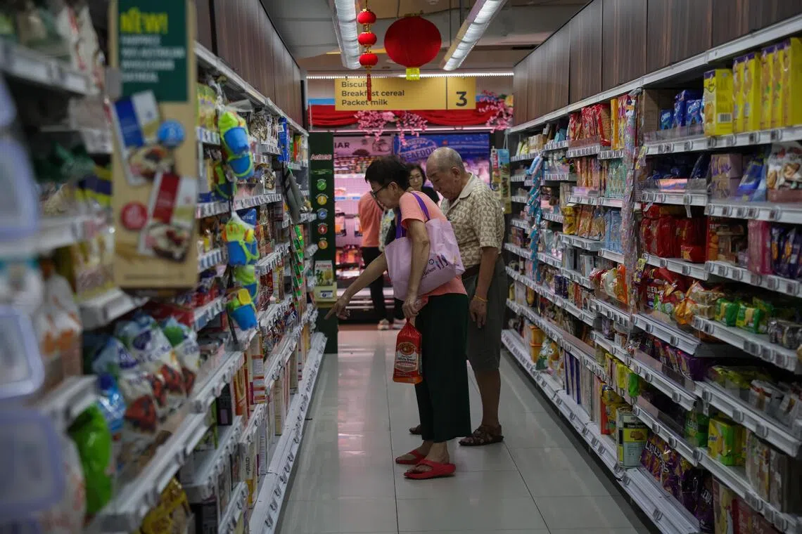 straitstimes.com - Rosalind Ang - Singapore retail sales drop 0.4% in January, partly due to CNY timing