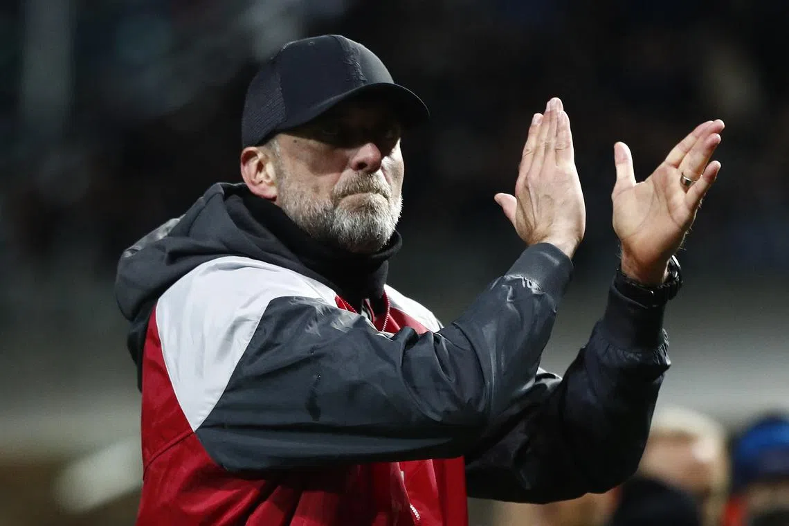 Soccer Football - Europa League - Quarter Final - Second Leg - Atalanta v Liverpool - Stadio Atleti Azzurri, Bergamo, Italy, - April 18, 2024 Liverpool manager Juergen Klopp looks dejected after the match REUTERS/Alessandro Garofalo