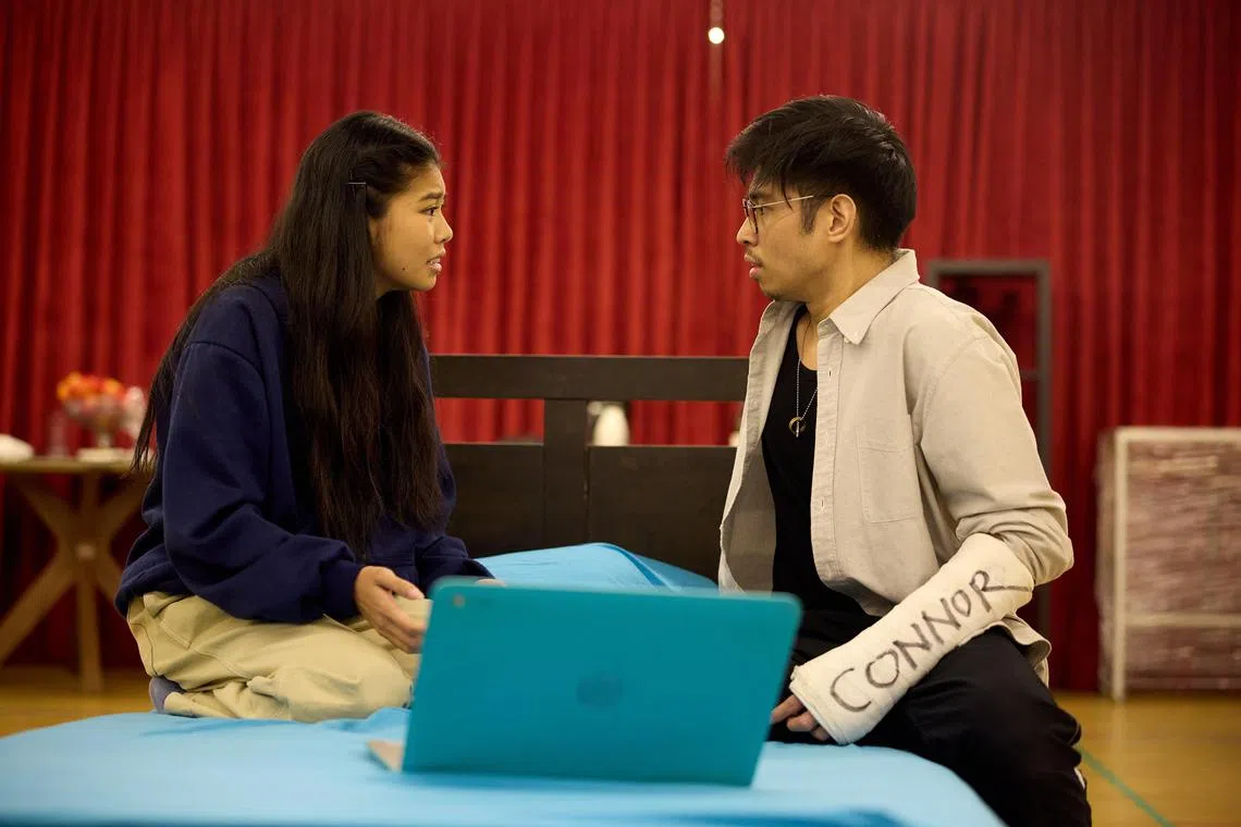 cldear29 - Gaby Rae (left) and Angelo Martinez (right) as Zoe Murphy and Evan Hansen in Pangdemonium's Dear Evan Hansen.