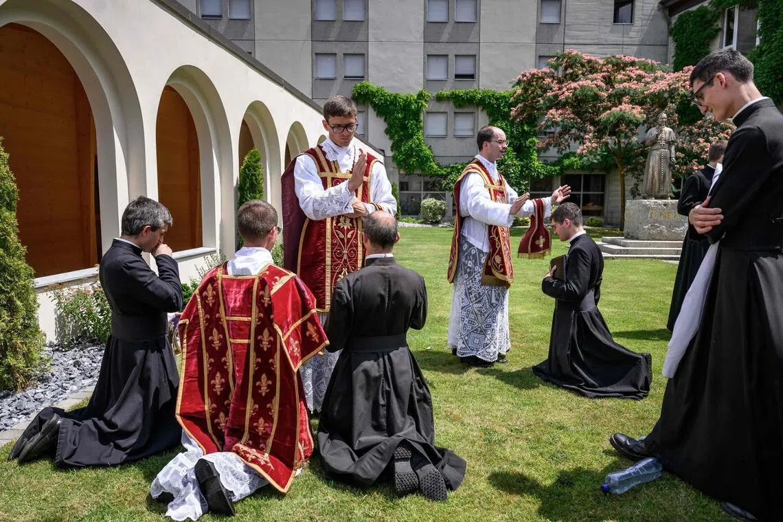 Defying the Vatican, the traditionalist Catholic Society of Saint Pius X will ordain its own bishops on July 1, despite the risk of being considered schismatic.