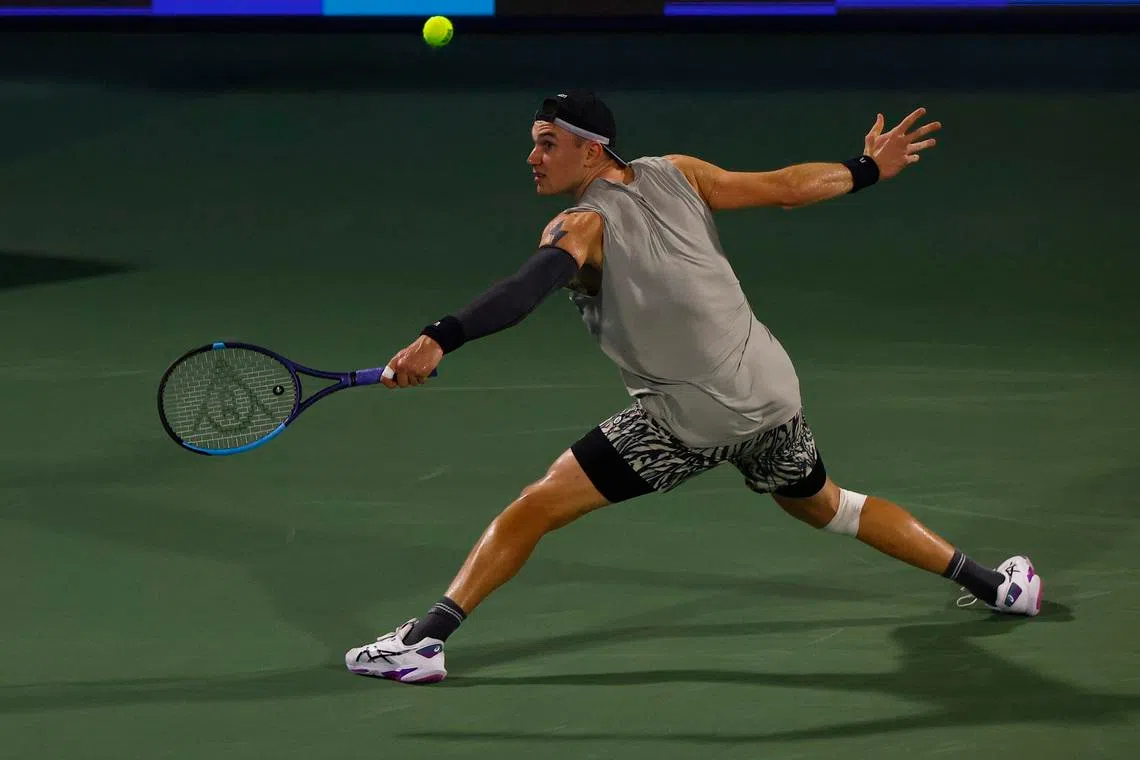 Tennis - ATP 500 - Dubai Championships - Dubai Tennis Stadium, Dubai, United Arab Emirates - February 25, 2026 Britain's Jack Draper in action during his round of 16 match against France's Arthur Rinderknech REUTERS/Rula Rouhana