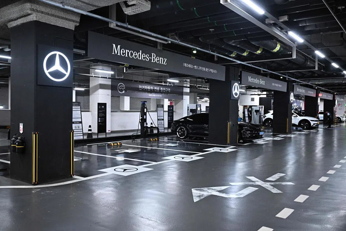 Automakers are now rolling out aggressive promotions to counter the growing consumer reluctance to buy EVs.