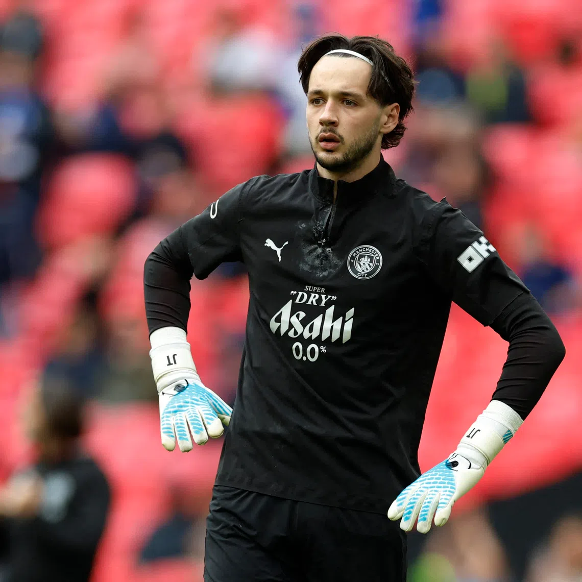 Soccer Football - FA Cup - Final - Chelsea v Manchester City - Wembley Stadium, London, Britain - May 16, 2026 Manchester City's James Trafford during the warm up before the match Action Images via Reuters/Peter Cziborra