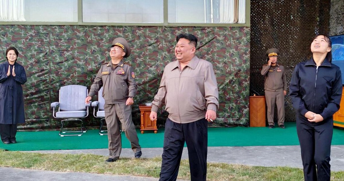 North Korea warns US over Taiwan while Kim pledges support for Russia