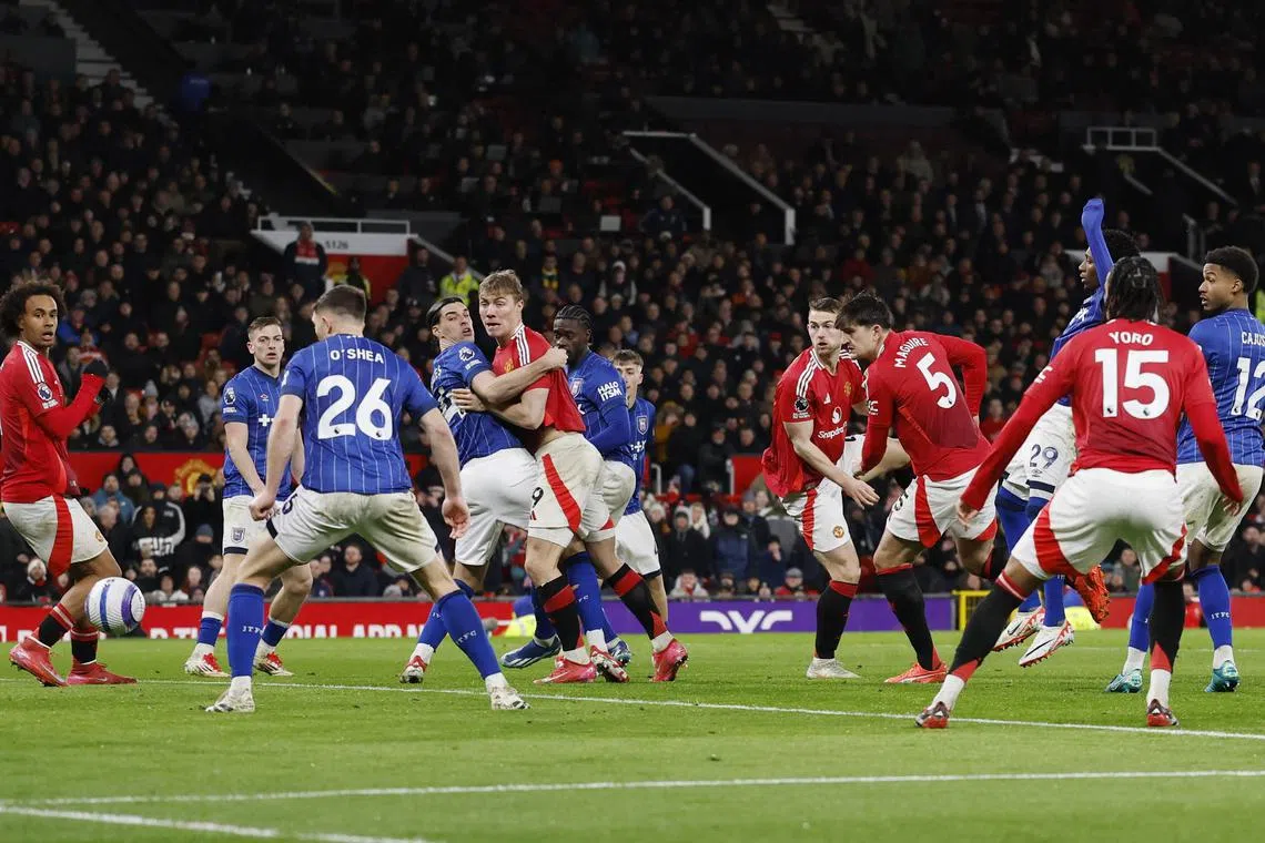 Maguire earns 10-man Manchester United vital victory over Ipswich | The ...