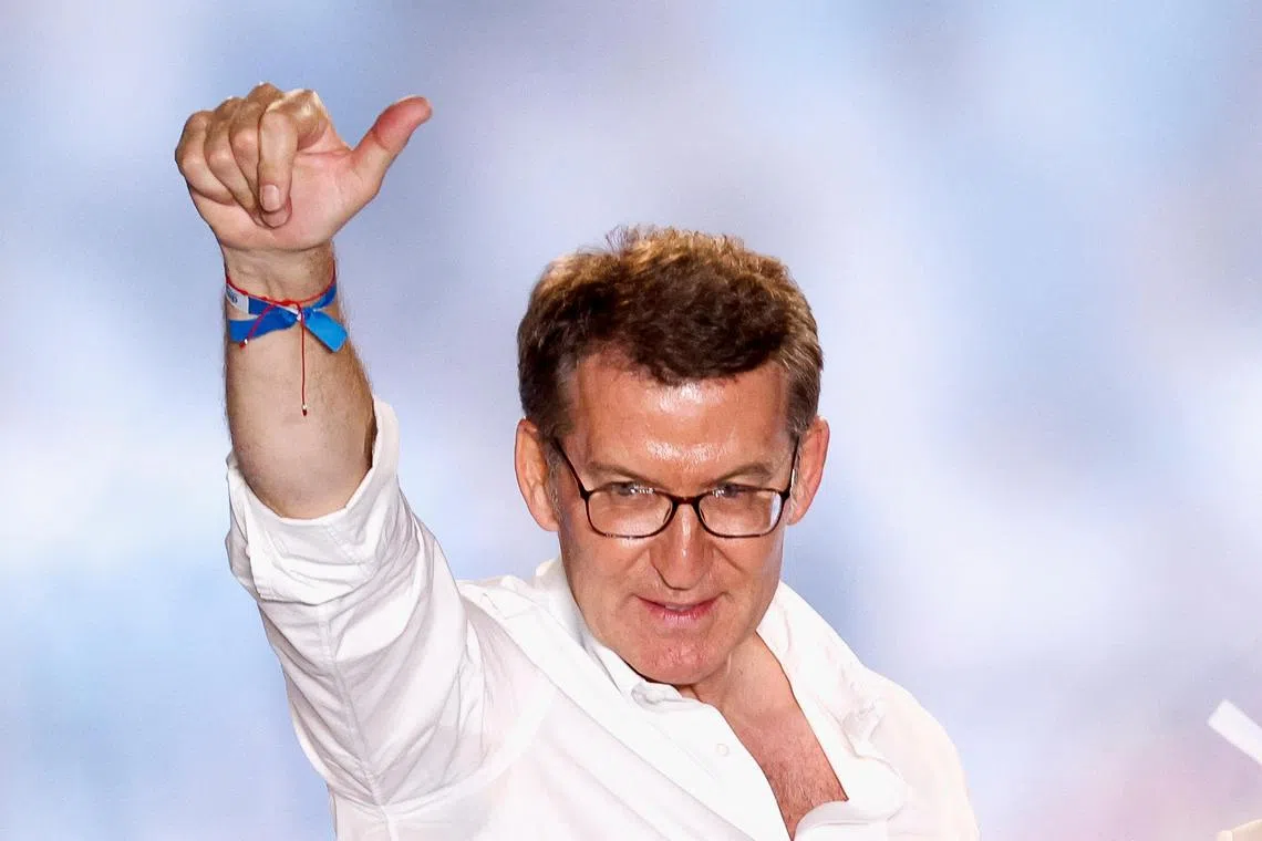 Despite his years in politics, Mr Feijoo has no experience of international diplomacy.