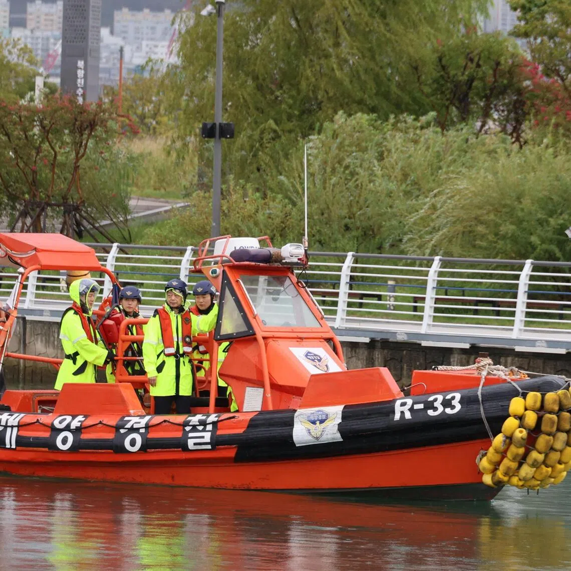 Repeated rescue efforts have been unsuccessful and the authorities will try again on Oct 2 using nets.