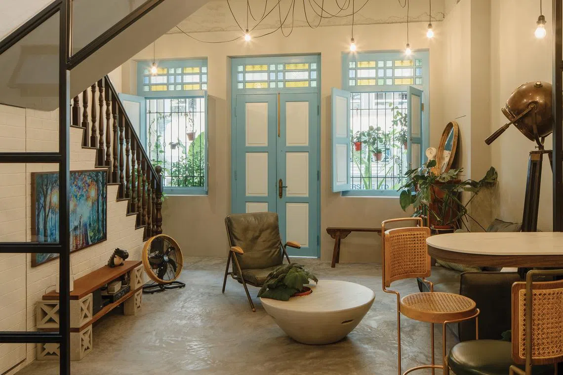 This shophouse unit is home to a couple in their 30s who wanted a nostalgic look to their home.
