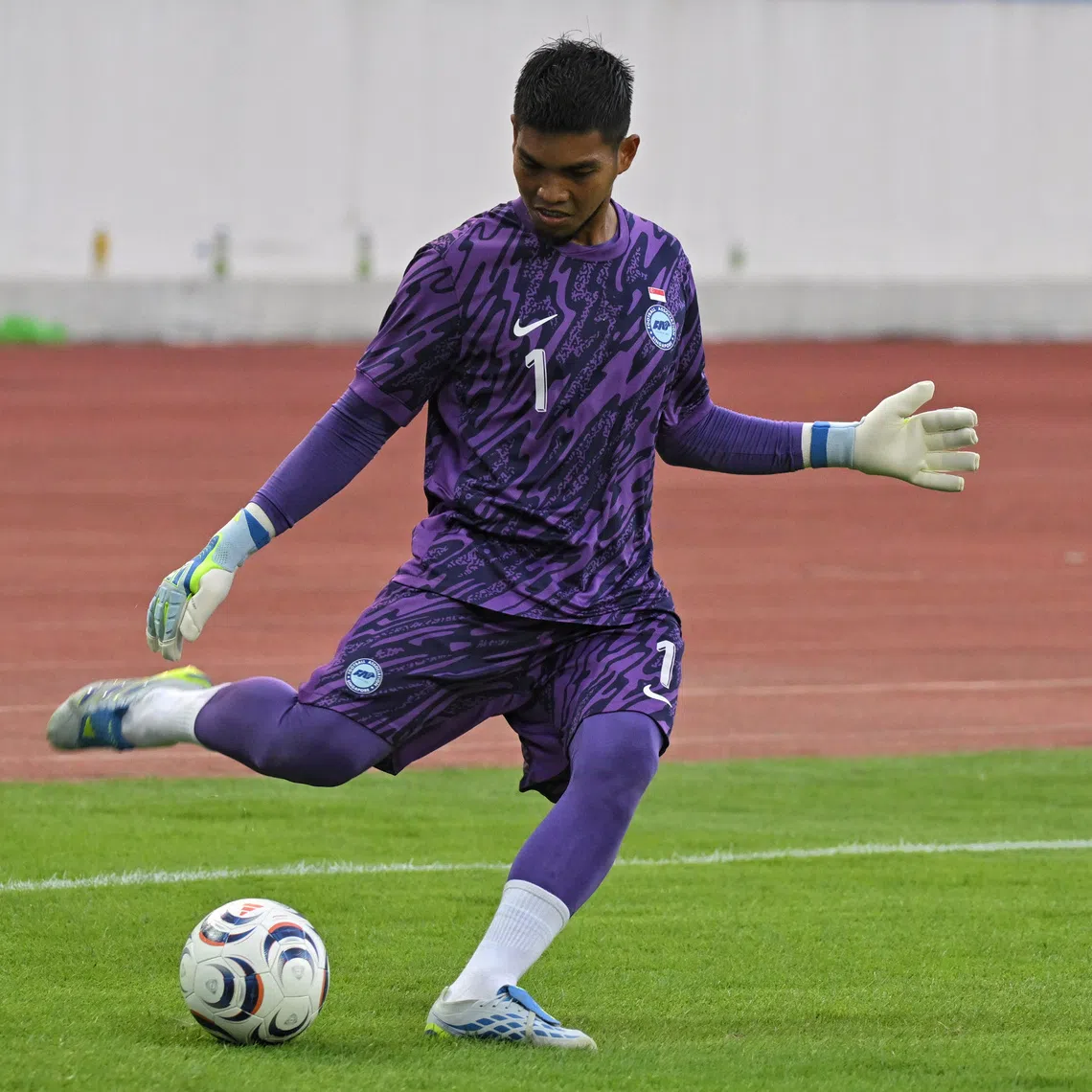 Singapore goalkeeper Izwan Mahbud during the national team training at the My Dinh Stadium in Hanoi on July 30.