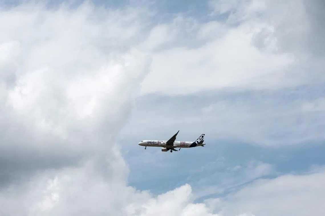 FILE PHOTO: An Airbus A321 XLR aircraft during a flying display at the 54th International Paris Airshow at Le Bourget Airport near Paris, France, June 20, 2023. REUTERS/Benoit Tessier/ File Photo