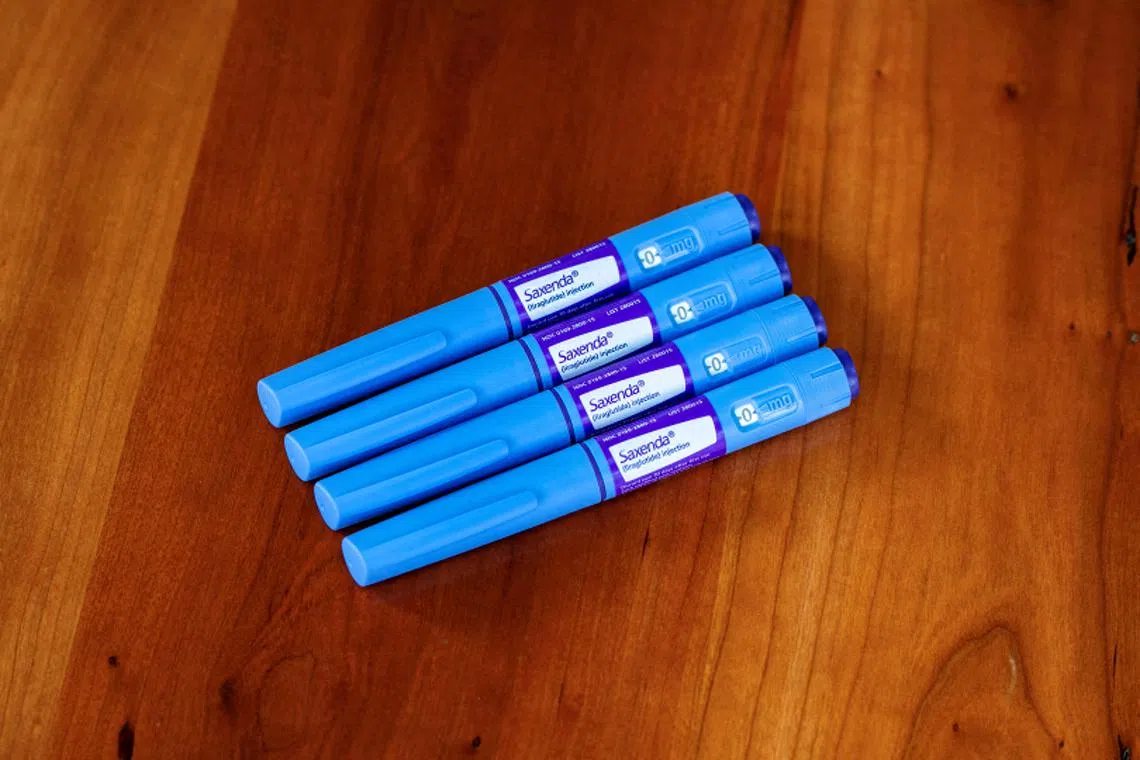 In the online advertisements seen by ST, the telehealth operators either featured the Saxenda pen with its label covered, or used a blue pen that resembles the product. 