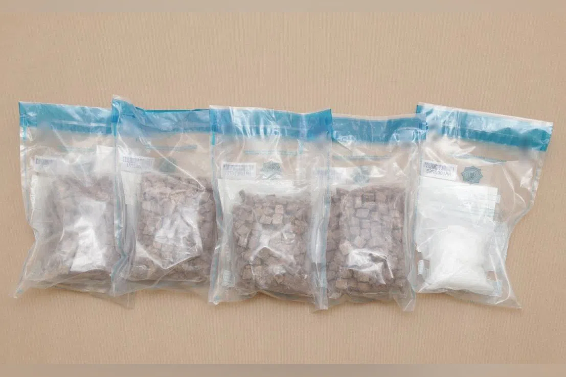 About 1.924kg of heroin and 164g of methamphetamine, or Ice, were seized.