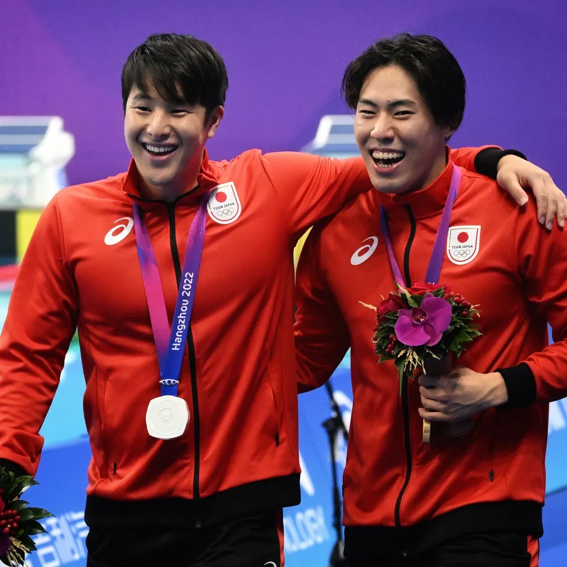 Japanese swimmer Tomoru Honda (right) has withdrawn from international competitions.
