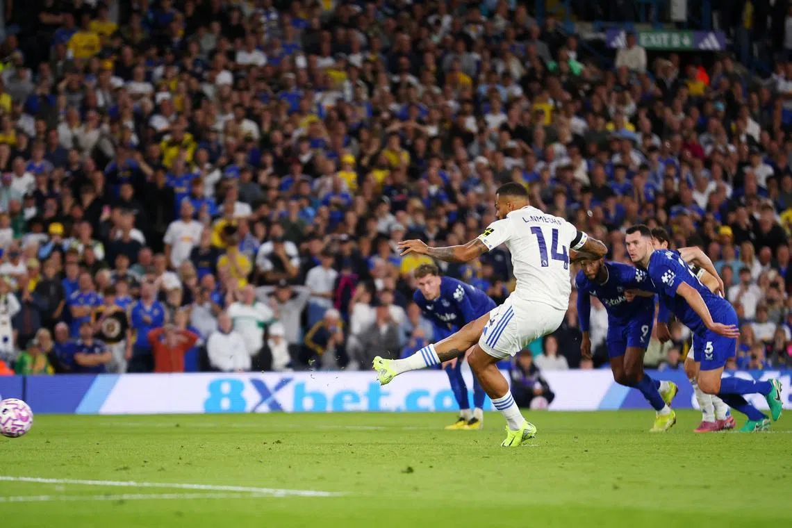 Soccer Football - Premier League - Leeds United v Everton - Elland Road, Leeds, Britain - August 18, 2025 Leeds United's Lukas Nmecha scores their first goal from the penalty spot Action Images via Reuters/Craig Brough