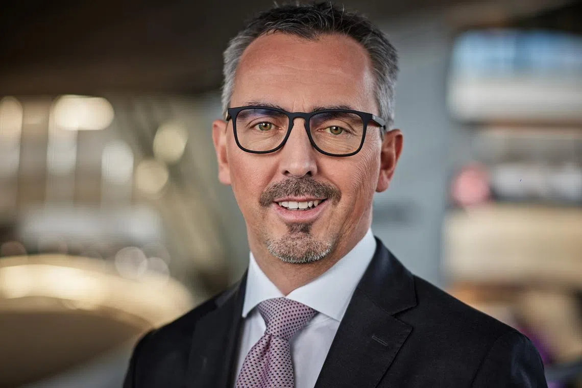 ctboard04-ol - Joachim Post, Member of the Board of Management of BMW Ag’s Purchasing and Supplier Network.



Credit: BMW