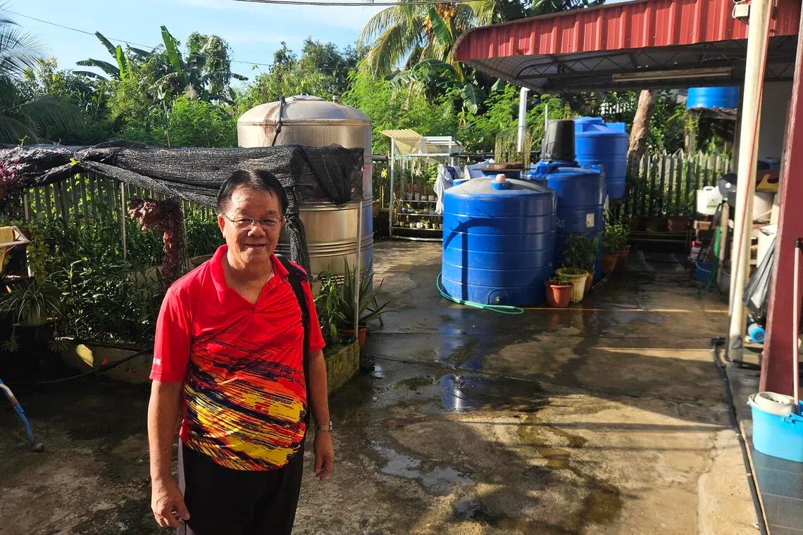 Kunak community leader Chong Pak Kong said said blue plastic tanks have become essential to overcome low water pressure.