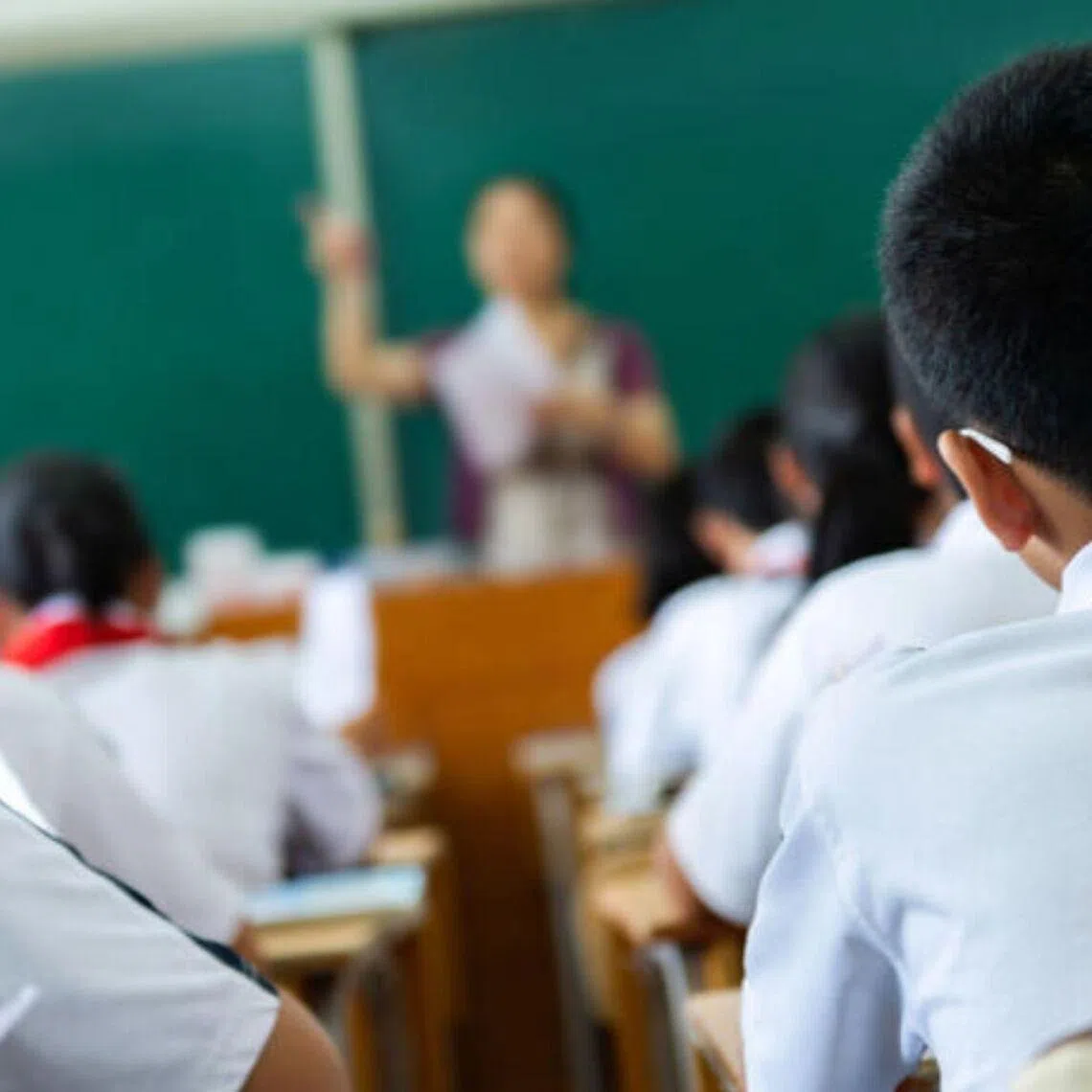 Students in China suffer from lack of sleep and increased anxiety and depression due to heavy homework loads, according to experts.