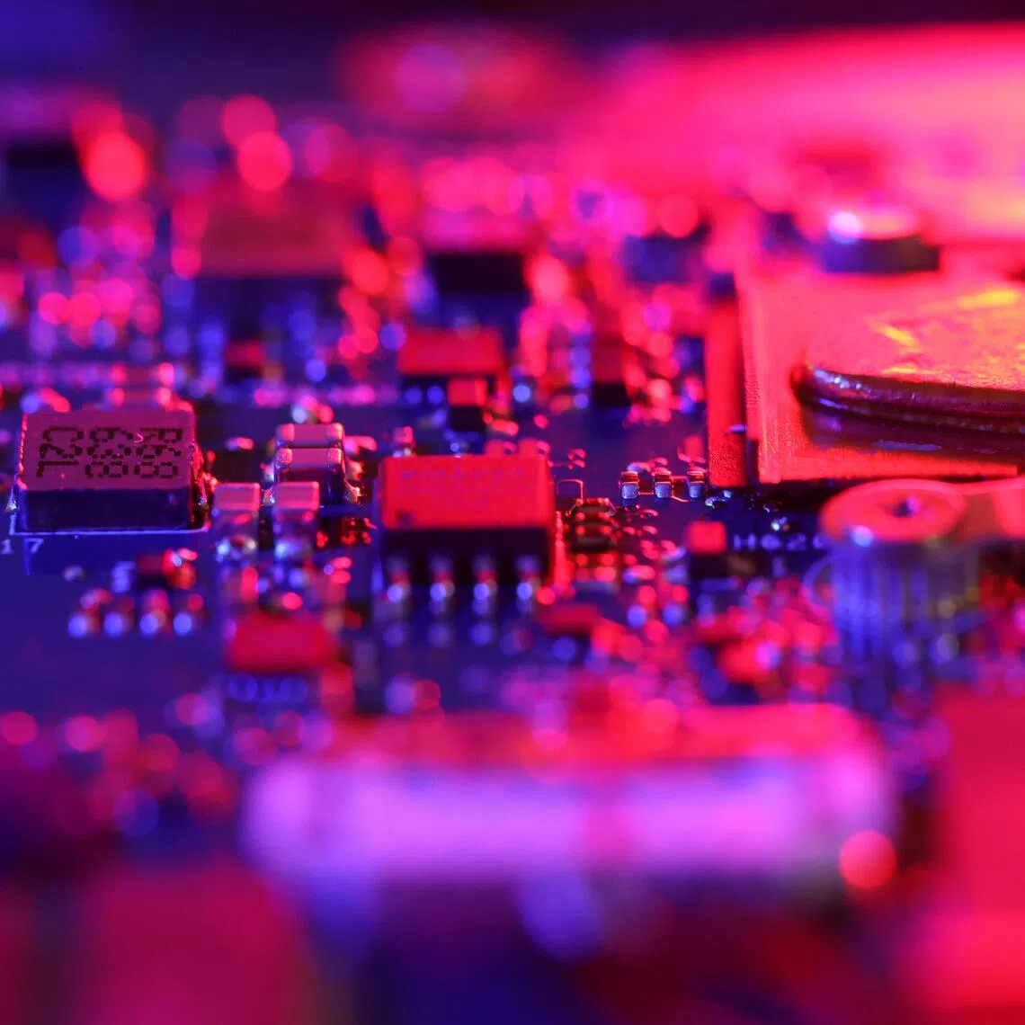 Universal Quantum is among a wave of startups and corporate labs striving to create new machines capable of solving problems classical computers cannot, potentially leading to breakthroughs in fields like medicine and finance.