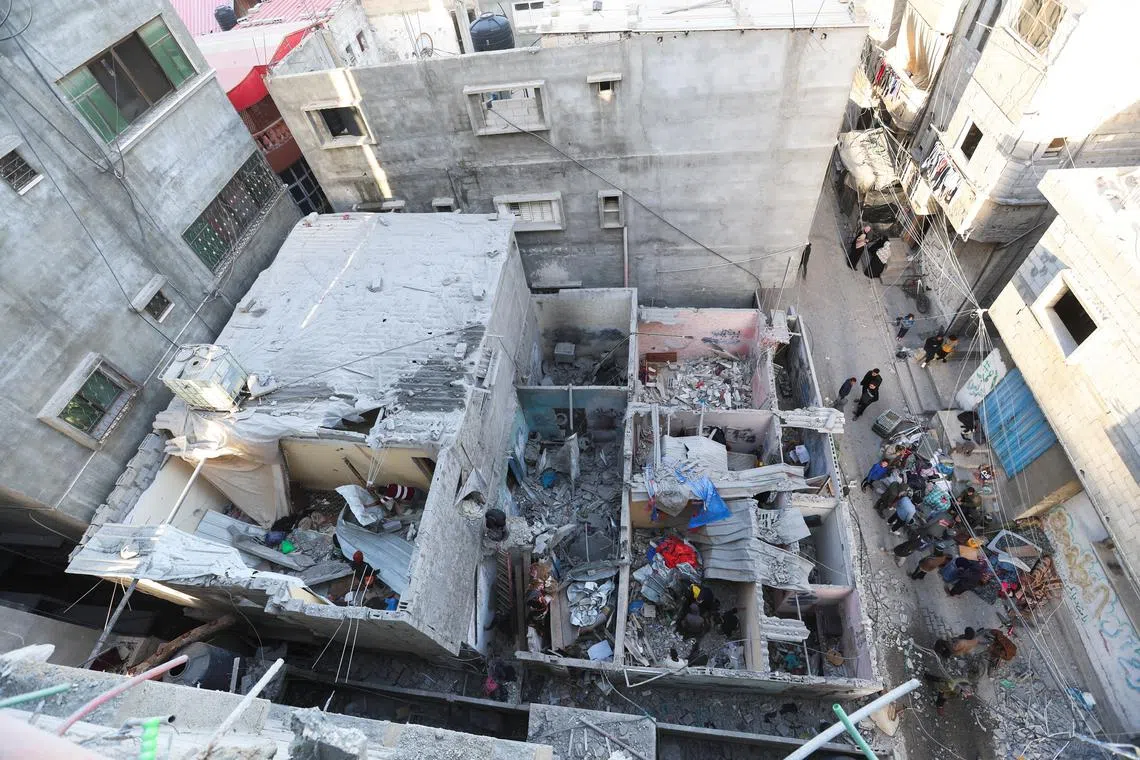 Israeli strikes in southern and central Gaza intensified on Jan 10 despite a pledge by Israel that it would pull out some troops.