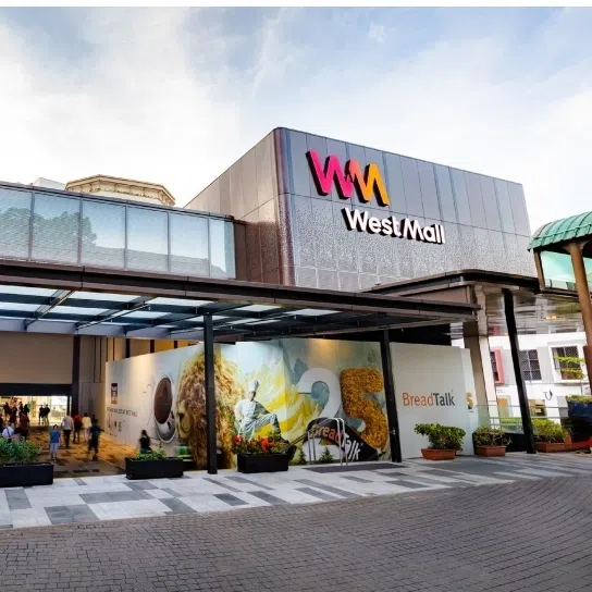 The upgraded mall includes a new facade and a new basement wing. 