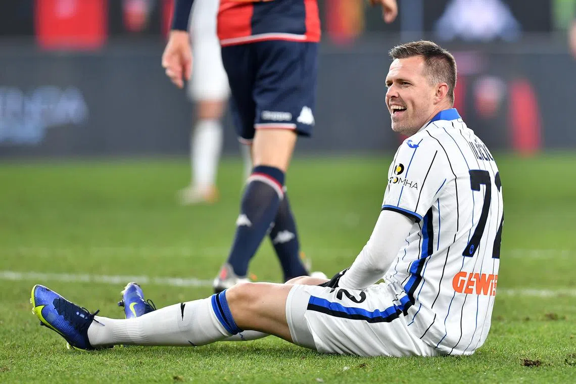 FILE PHOTO: Soccer Football - Serie A - Genoa v Atalanta - Stadio Comunale Luigi Ferraris, Genoa, Italy - December 21, 2021 Atalanta's Josip Ilicic reacts REUTERS/Jennifer Lorenzini