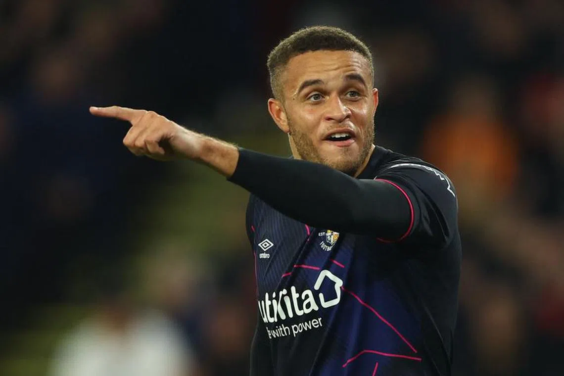 Soccer Football - Premier League - Sheffield United v Luton Town - Bramall Lane, Sheffield, Britain - December 26, 2023 Luton Town's Carlton Morris reacts Action Images via Reuters/Matthew Childs