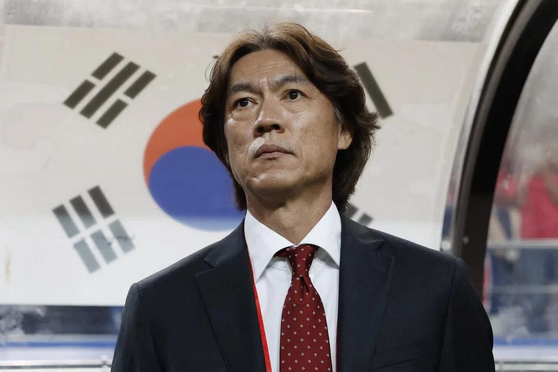 Soccer Football - World Cup - AFC Qualifiers - Group B - South Korea v Palestine - Seoul World Cup Stadium, Seoul, South Korea - September 5, 2024 South Korea coach Hong Myung-bo before the match REUTERS/Kim Soo-Hyeon