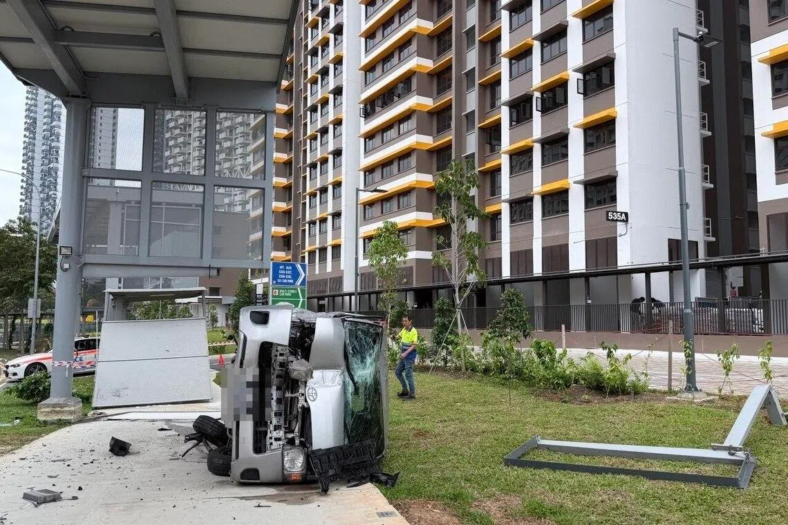 Woman taken to hospital after accident involving van in Bishan, driver arrested