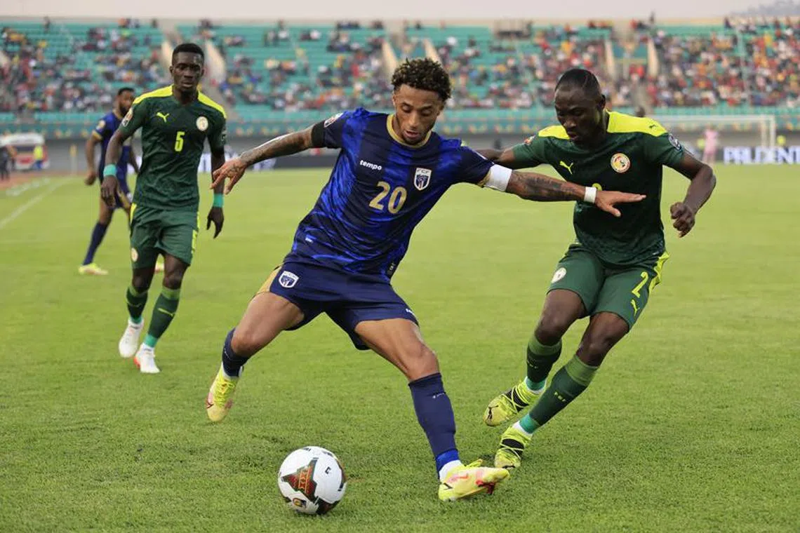 FILE PHOTO: Soccer Football - Africa Cup of Nations - Round of 16 - Senegal v Cape Verde - Kouekong Stadium, Bafoussam, Cameroon - January 25, 2022 Cape Verde's Ryan Mendes in action with Senegal's Saliou Ciss REUTERS/Thaier Al-Sudani/File Photo