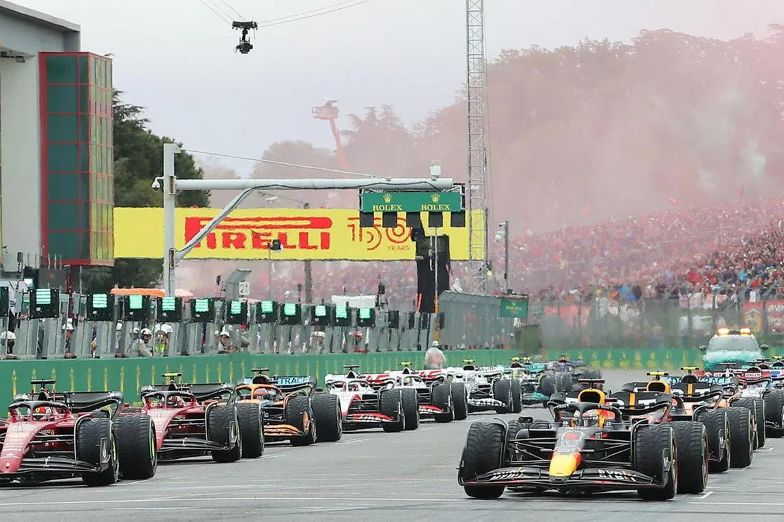 General view of the start of the Emilia Romagna Grand Prix in Imola, Italy, on April 24, 2022.