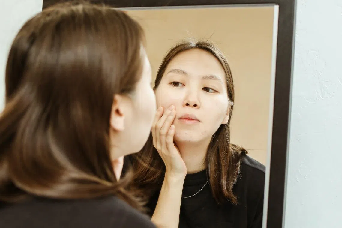 People tend to lavish attention and care on their faces, but necks do not tend to get much love.