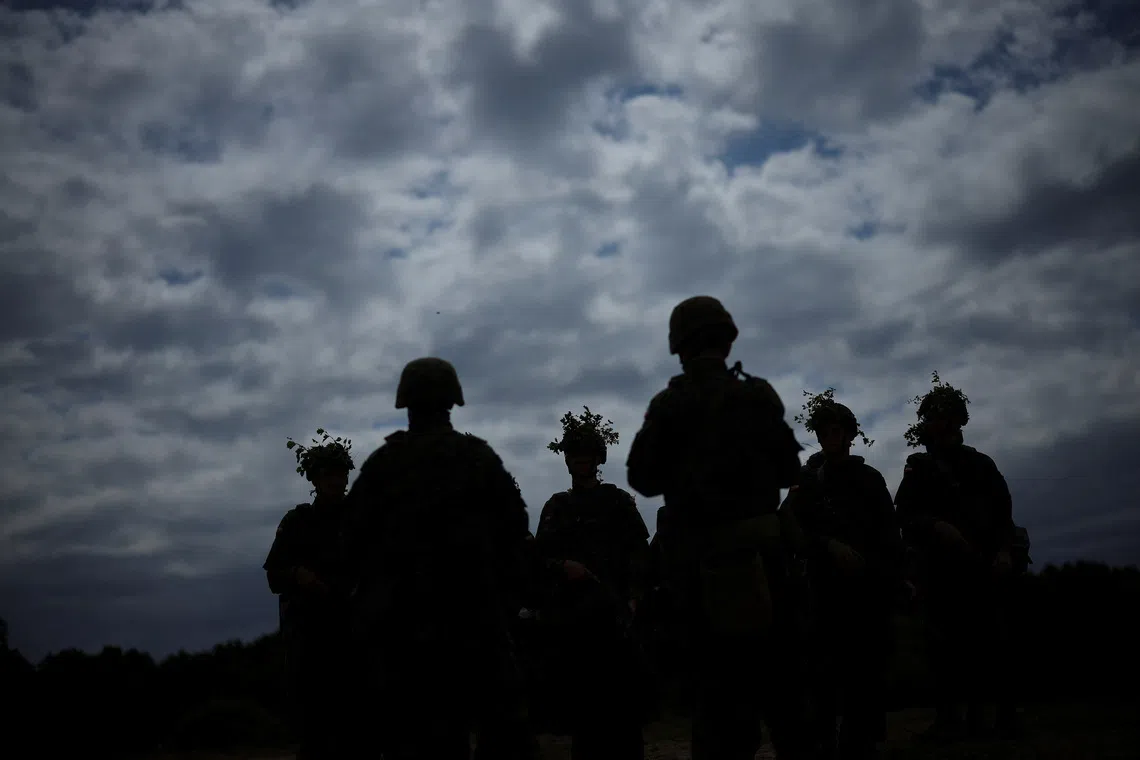 Top commander Oleksandr Syrskyi ordered the dismissal of the two officers in charge of the 17th and 20th army corps over the past two weeks.