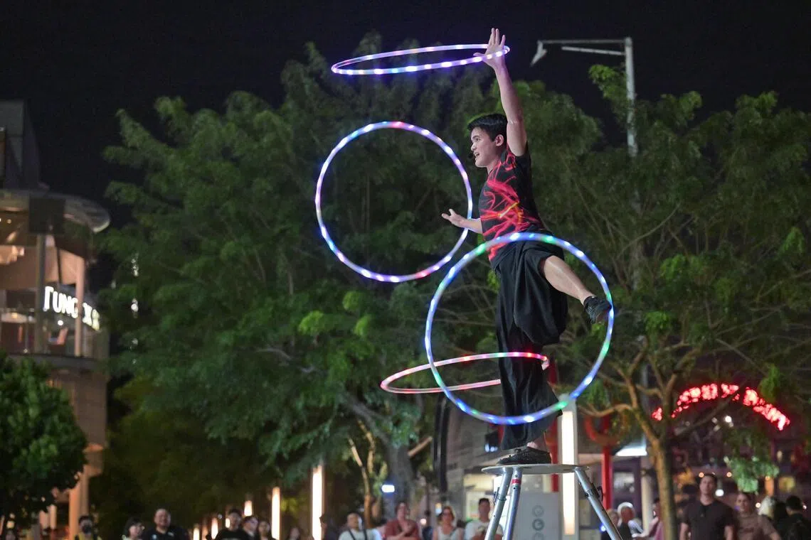 Singapore's busking blues: Fewer crowds, tighter rules | The Straits Times