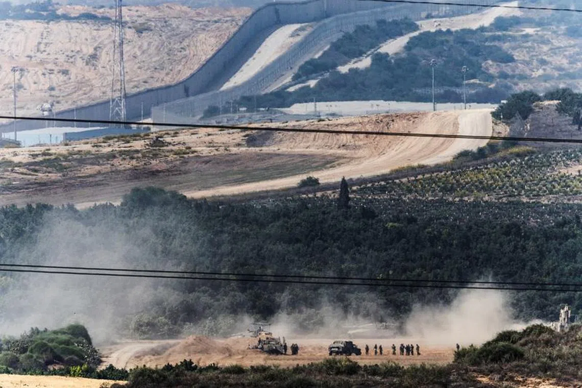 Israeli military forces operate near the Israel-Gaza border in Israel October 31, 2023. REUTERS/Evelyn Hockstein