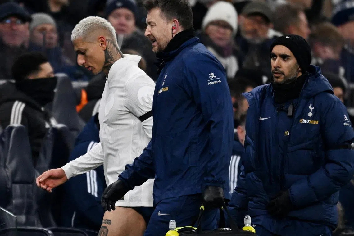 Soccer Football - FA Cup - Third Round - Tottenham Hotspur v Aston Villa - Tottenham Hotspur Stadium, London, Britain - January 10, 2026 Tottenham Hotspur's Richarlison walks off the pitch after sustaining an injury. REUTERS/Dylan Martinez