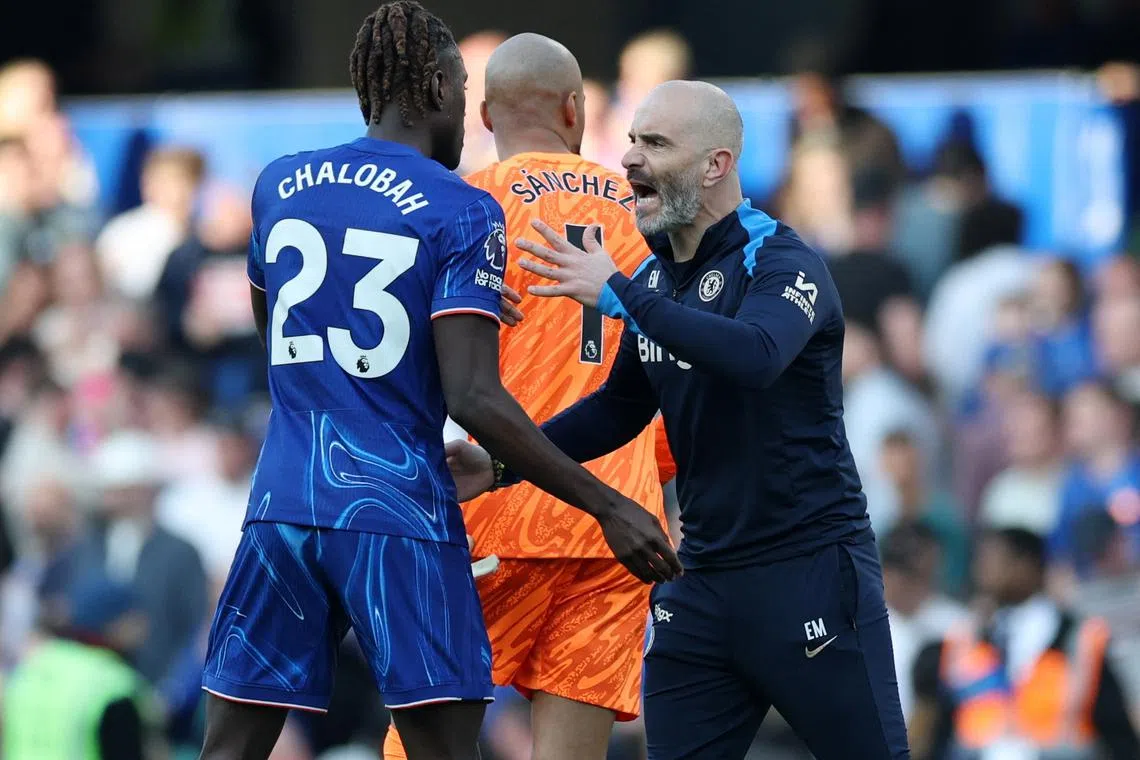 Soccer Football - Premier League - Chelsea v Leicester City - Stamford Bridge, London, Britain - March 9, 2025 Chelsea manager Enzo Maresca and Trevoh Chalobah celebrate after the match Action Images via Reuters/Paul Childs