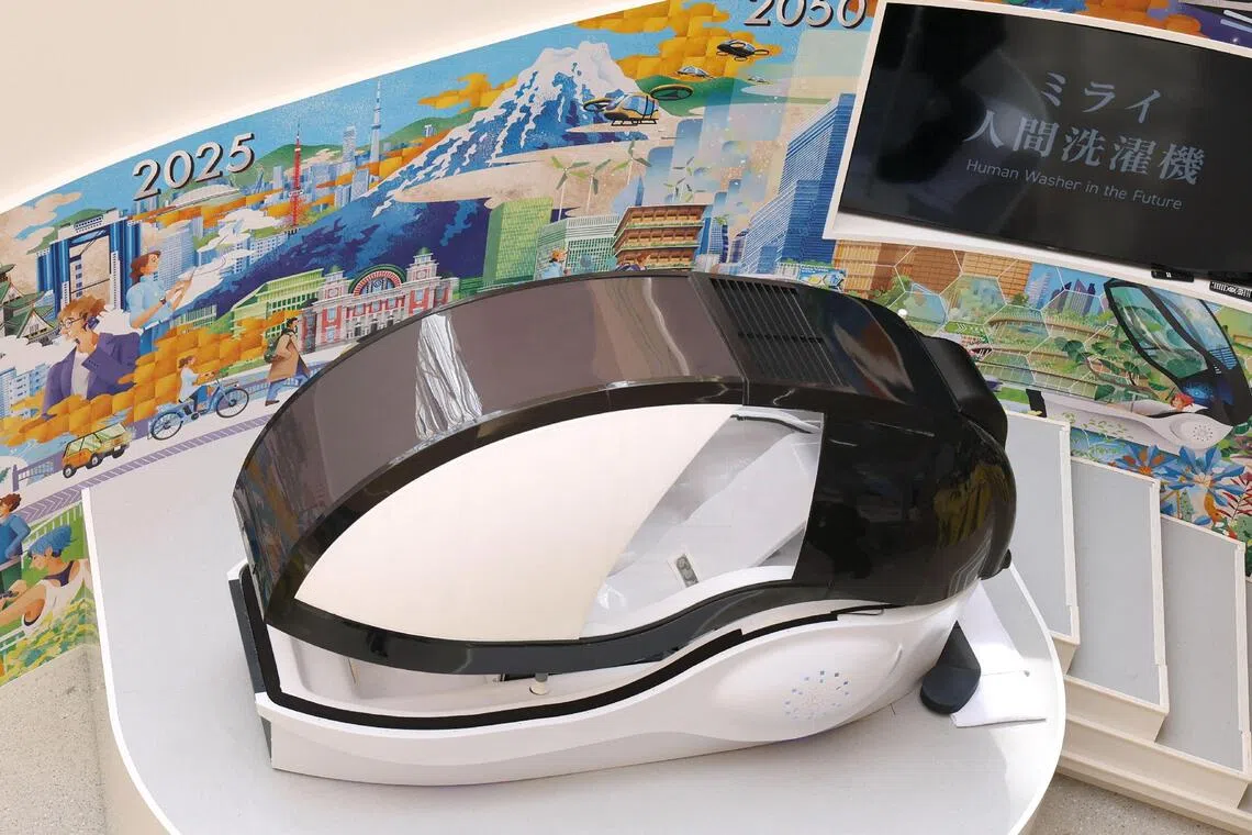 This photo taken on April 9 shows the Mirai Human Washing Machine, which attracted attention at the Osaka Expo.