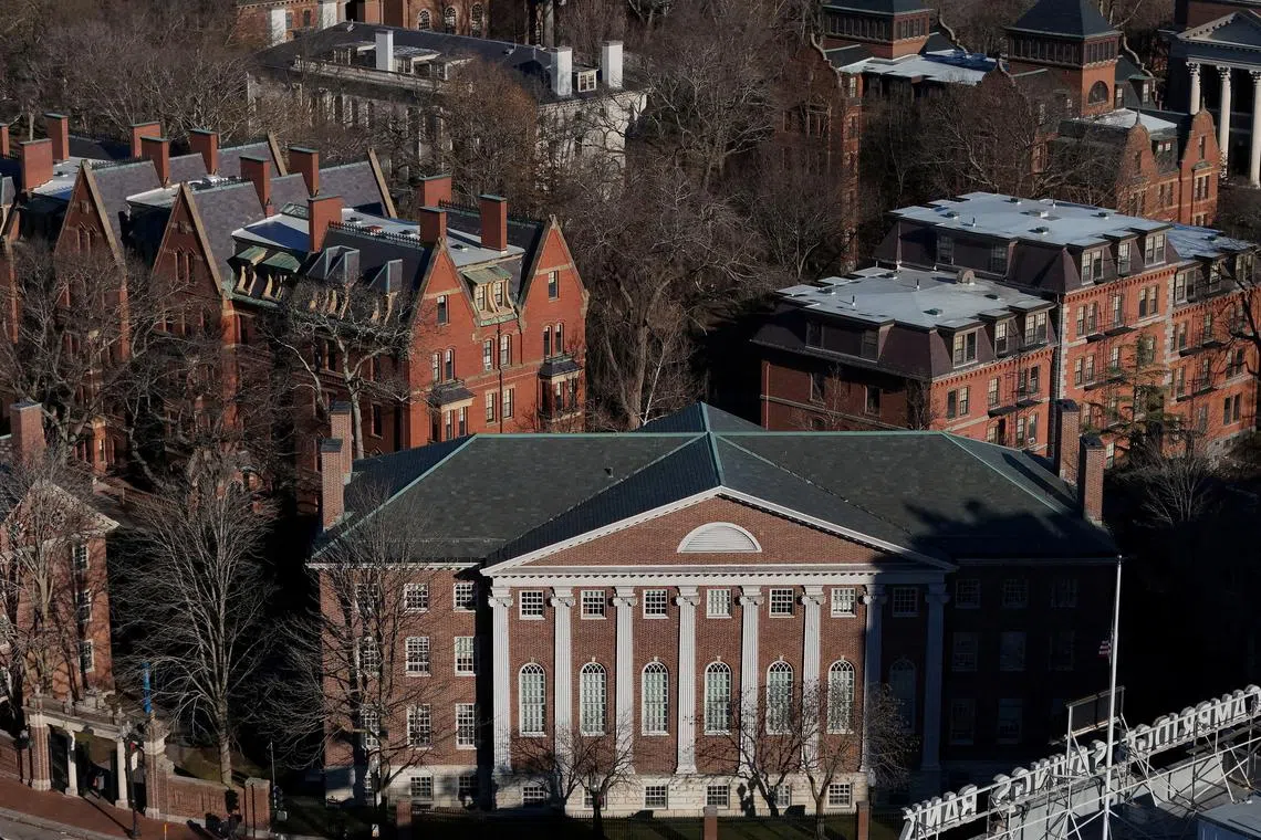 FILE PHOTO: Harvard University in Cambridge, Massachusetts, U.S., December 12, 2023. REUTERS/Brian Snyder/File Photo