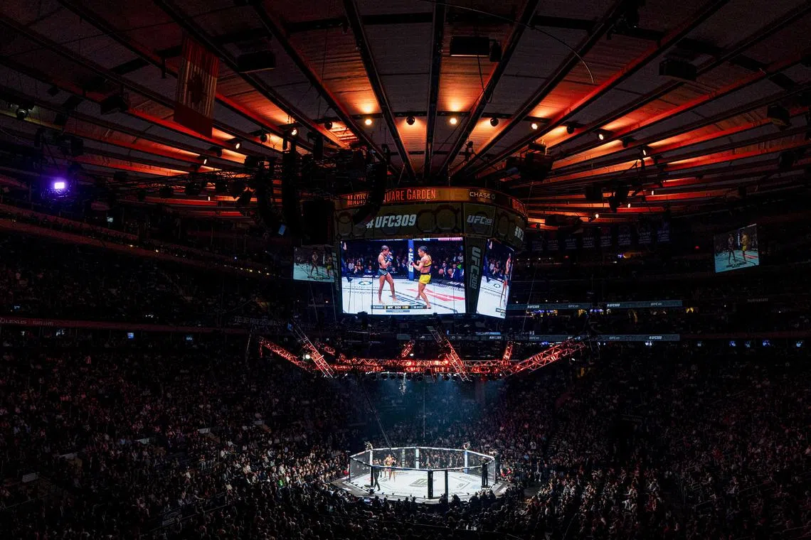 A general view of Madison Square Garden during the fight between Viviane Araujo and Karine Silva at UFC 309 in New York.