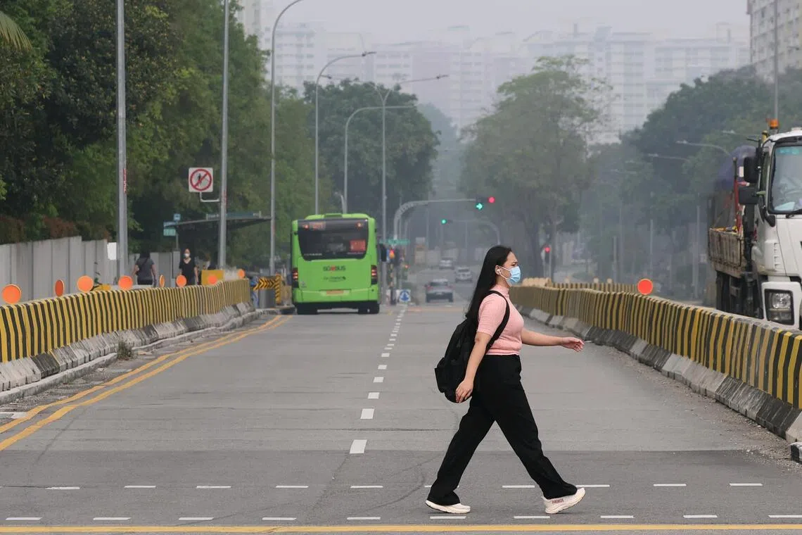 Hazy conditions at a traffic junction in Pasir Ris at on Oct 17.