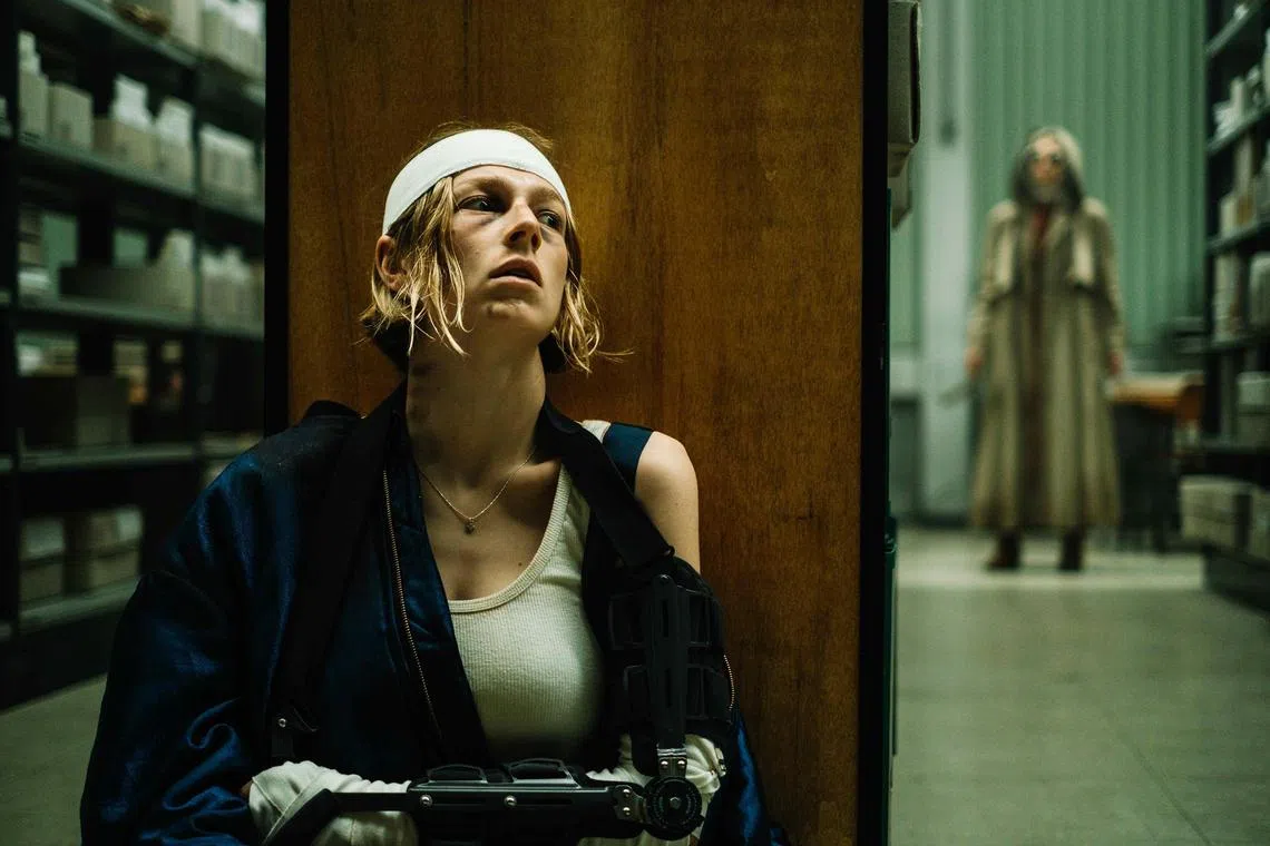 jomovie05 - Hunter Schafer in Cuckoo

Source: The Projector