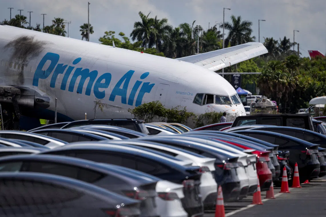 Amazon halts operations with cargo carrier 21 Air after fatal Miami crash