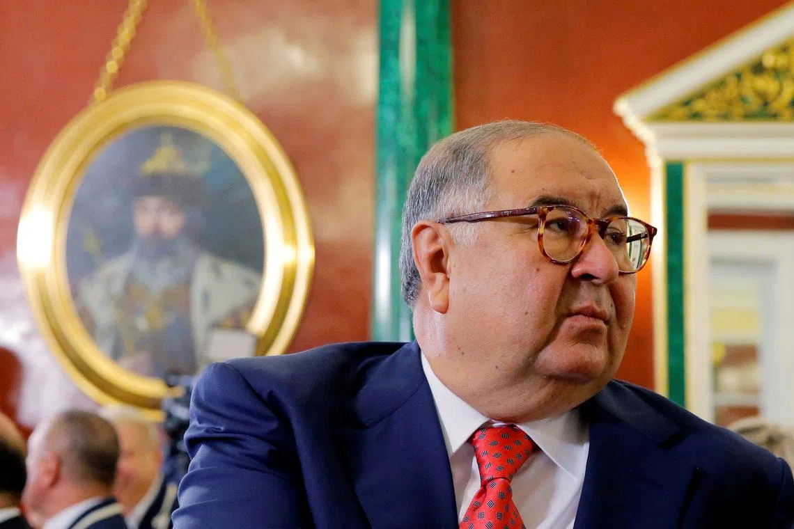 FILE PHOTO: Russian businessman and president of the International Fencing Federation (FIE) Alisher Usmanov attends an awarding ceremony for Russian Olympic medallists returning home from the 2016 Rio Olympics at the Kremlin in Moscow, Russia, August 25, 2016. REUTERS/Maxim Shemetov/File Photo