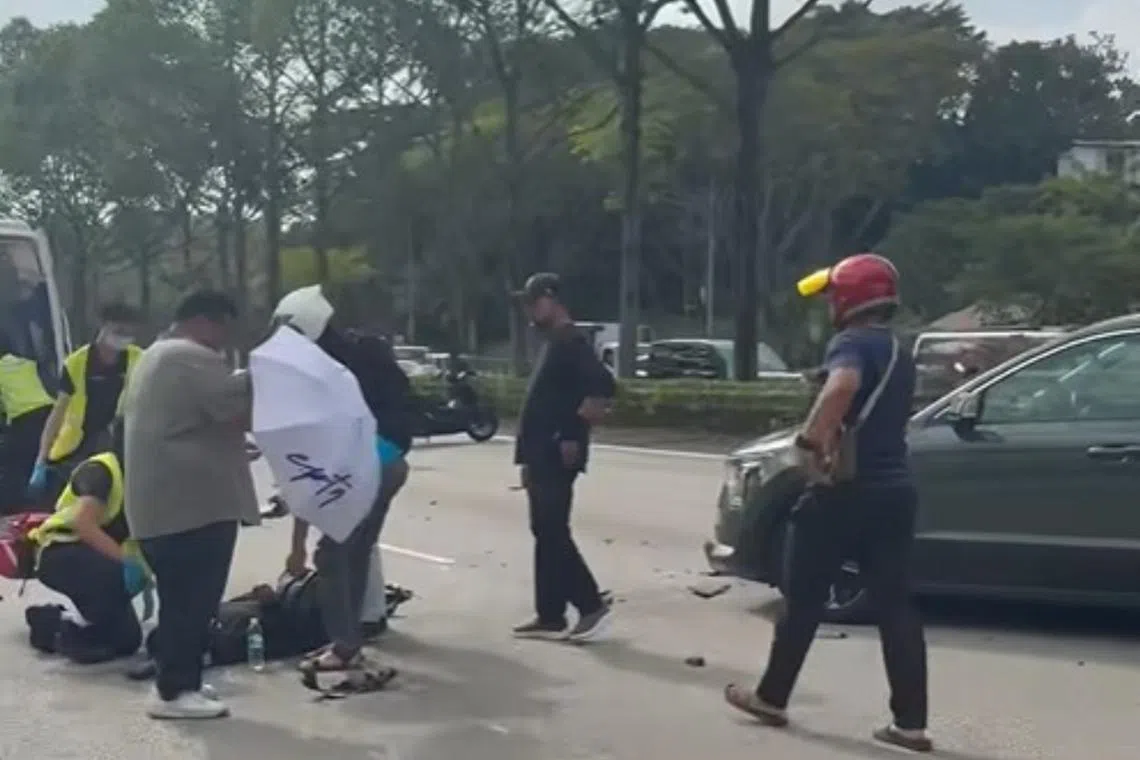 Traffic jam on PIE after accident involving motorcycle, 2 cars; man taken to hospital