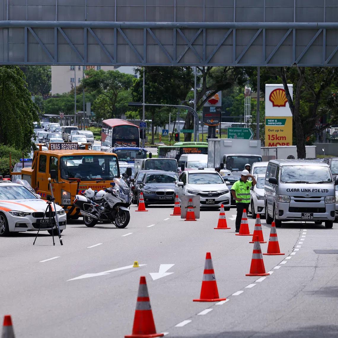 Note down the circumstances surrounding the accident to make an accurate report. 