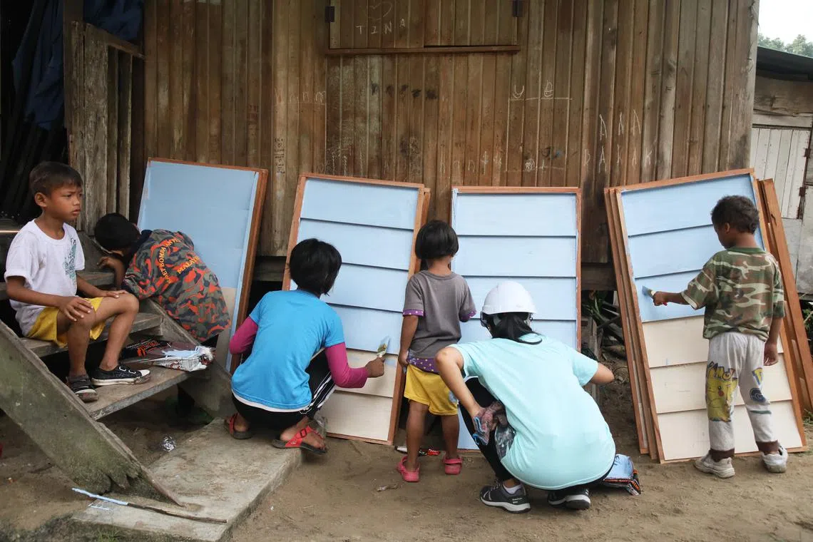 The Orang Asli Malaysian indigenous group can be considered the first “casualties” of sea-level rise, or what are known as “climate refugees” today. 