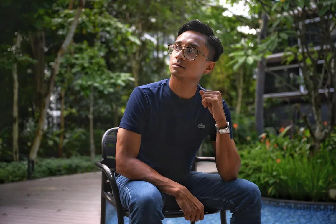 Content creator Fauzi Azzhar, who used to consume methamphetamine, is now warning young people against trying drugs. 