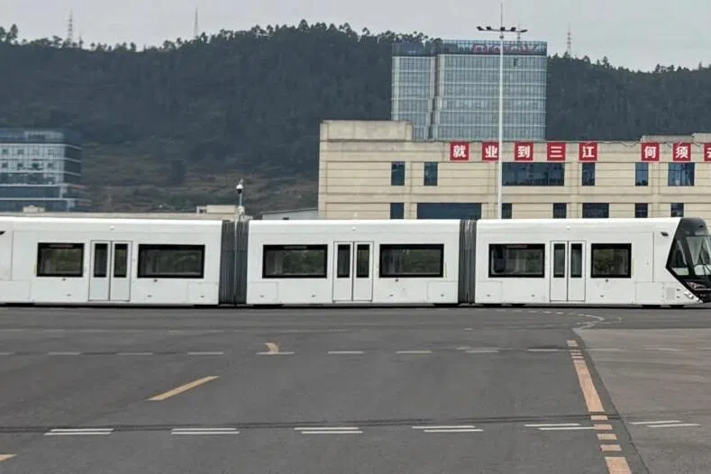A tram-like BRT system in Yibin, China.